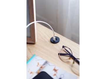 Noční stolek se zásuvkou a USB vstupem SOLIERA dub olejovaný